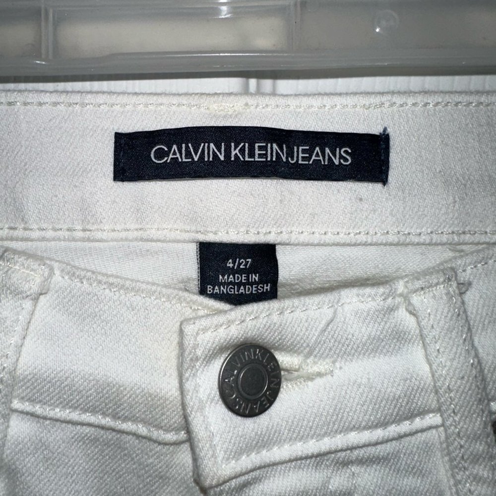 NWT High Rise Skinny Jeans by Calvin Klein Size 4/27 - Picture 2 of 3